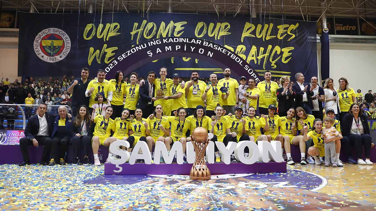 https://www.fenerbahce.org/getmedia/77cedfc4-2429-41af-96e5-800782a92196/champion.jpg?width=1200&height=675&ext=.jpg?width=375&height=210